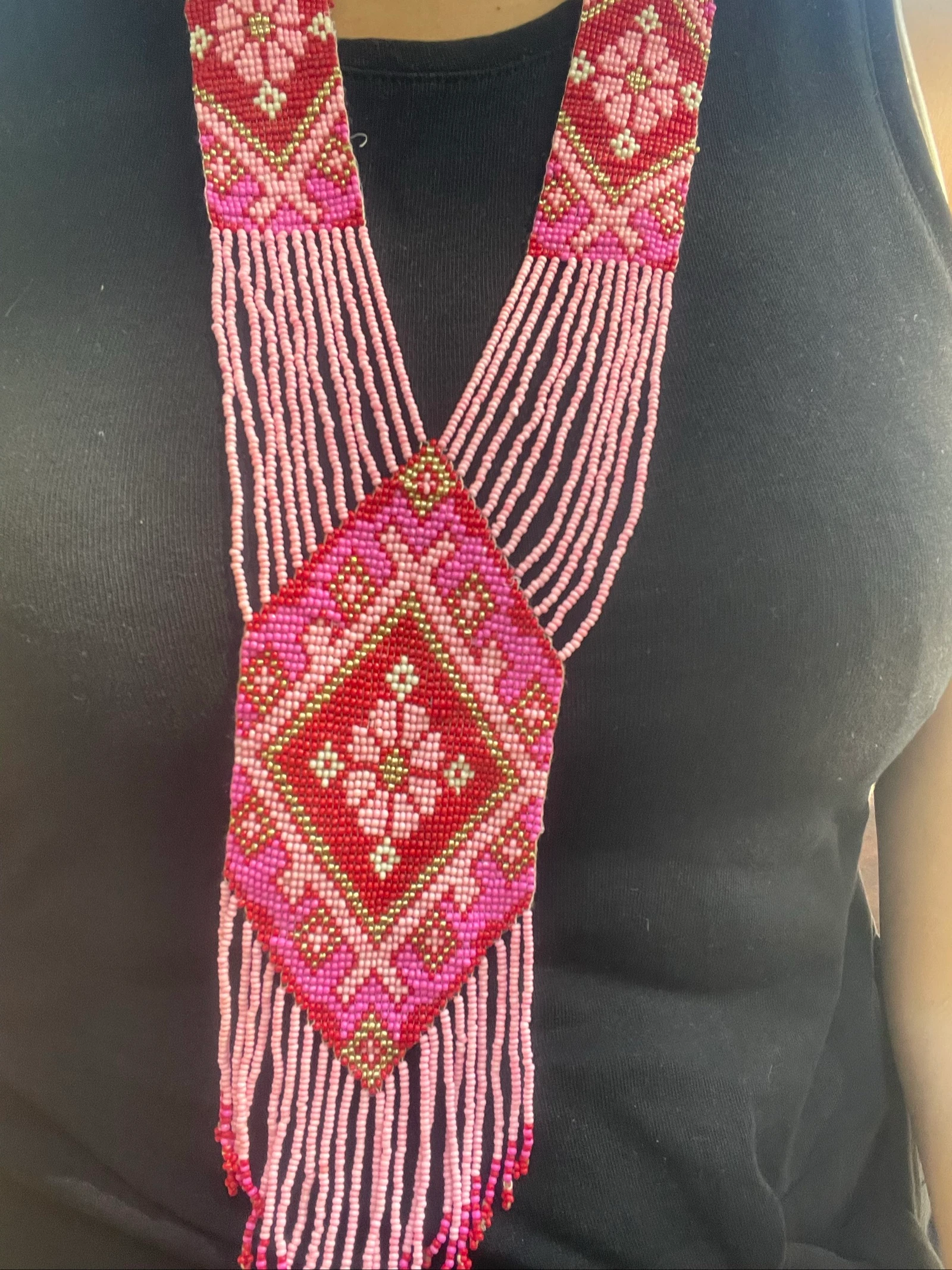 Collier tribal fait à la main avec perles roses, déclaration ethnique bohème – photo 4